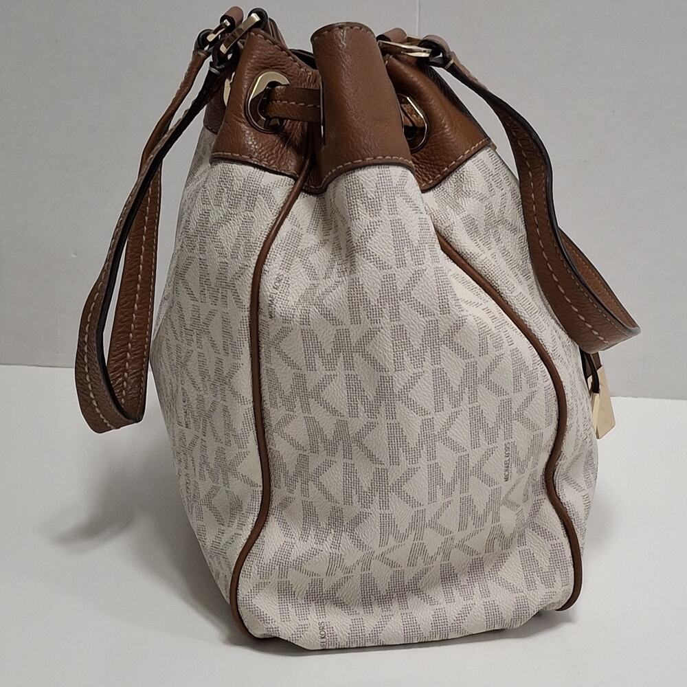 Michael Kors Marina Large Drawstring Tote (Dark Khaki) - Picture 3 of 11
